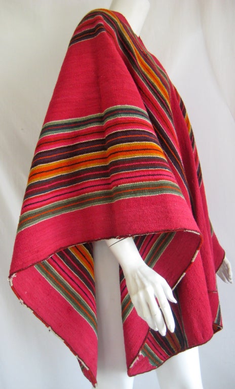 Wonderful turn of the century poncho 
Most likely Peruvian or Guatemalan
Wool or wool alpaca blend .
Material is slightly coarse