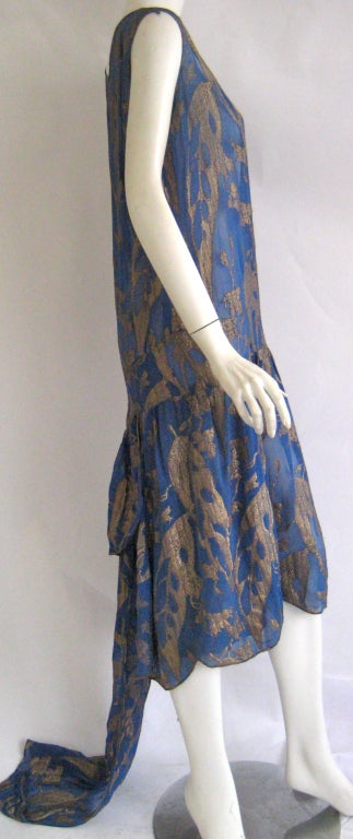 1920s gold lame cocktail dress with attached train In Excellent Condition For Sale In Chicago, IL