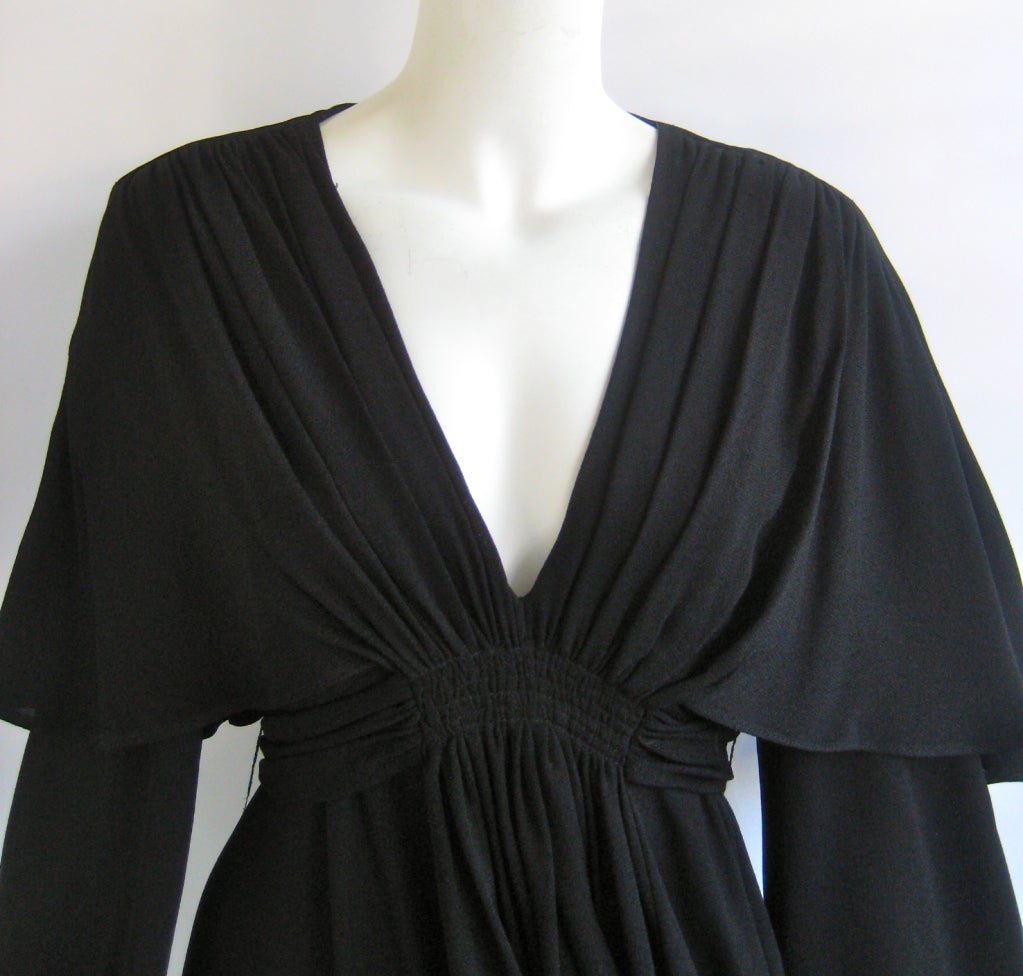 Ossie Clark Plunge Front Moss Crepe Empire Waist Dress In Excellent Condition For Sale In Chicago, IL