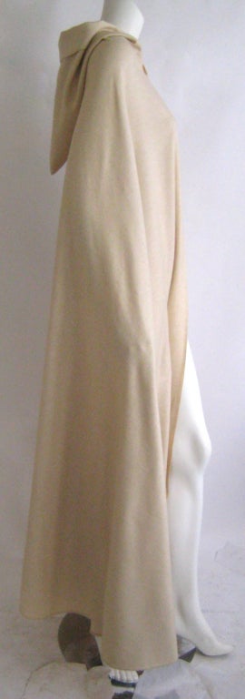 1970s Halston Cashmere Cape With Hood In Excellent Condition In Chicago, IL