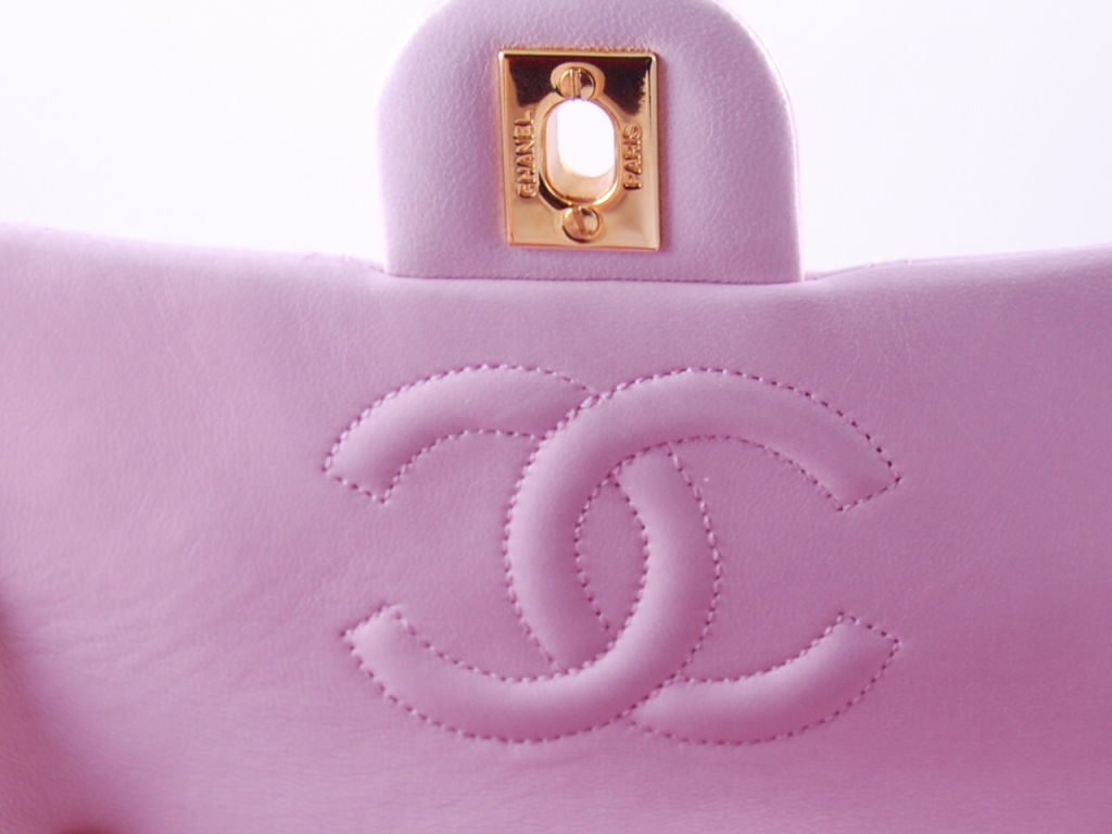 Women's Pink Chanel Mini Classic