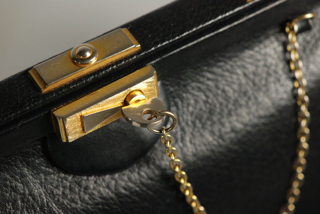 purse with hidden bottom