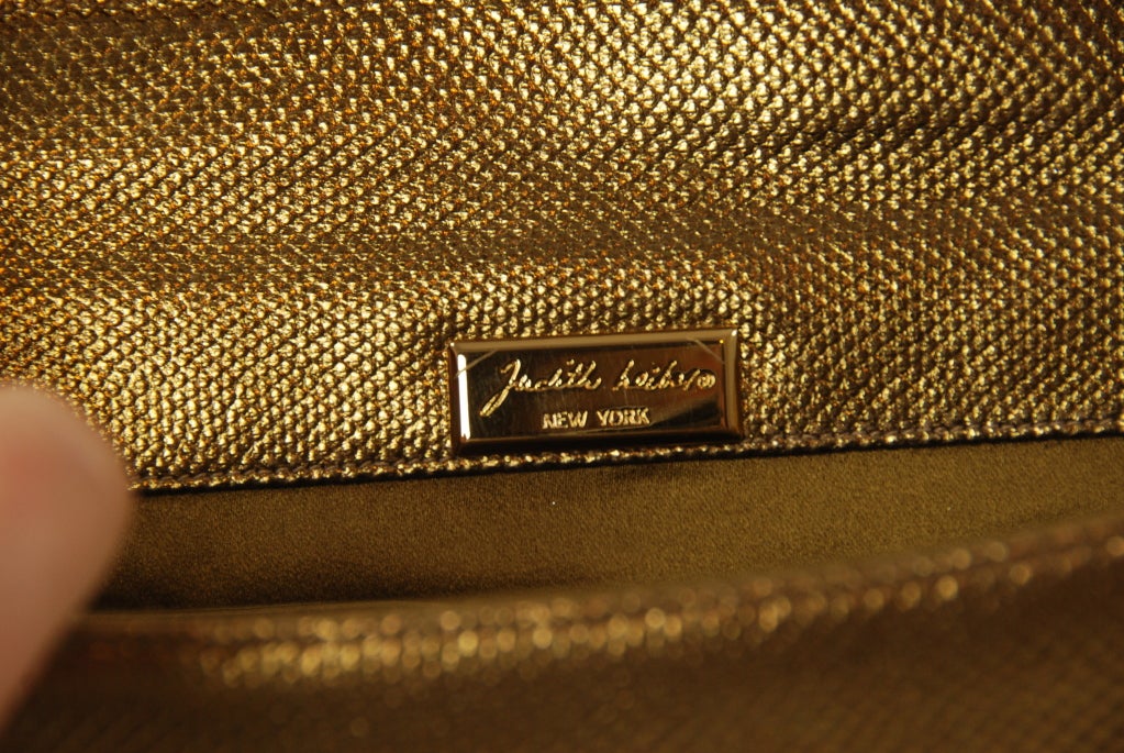 Judith Leiber Bronze Karung Clutch/Shoulder Bag For Sale 1