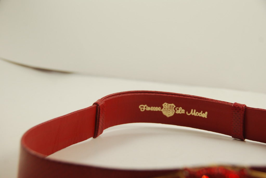 Adjustable Red Lizard Jeweled Belt In Excellent Condition In New York, NY