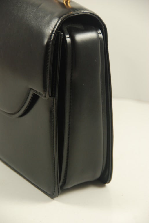 1970s Gucci Black Leather Handbag with Bakelite Handle In Excellent Condition In New York, NY