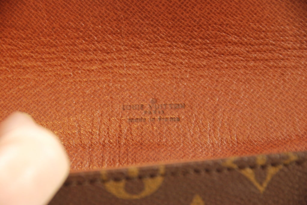 Vuitton Chantilly Cross Body Handbag 1
