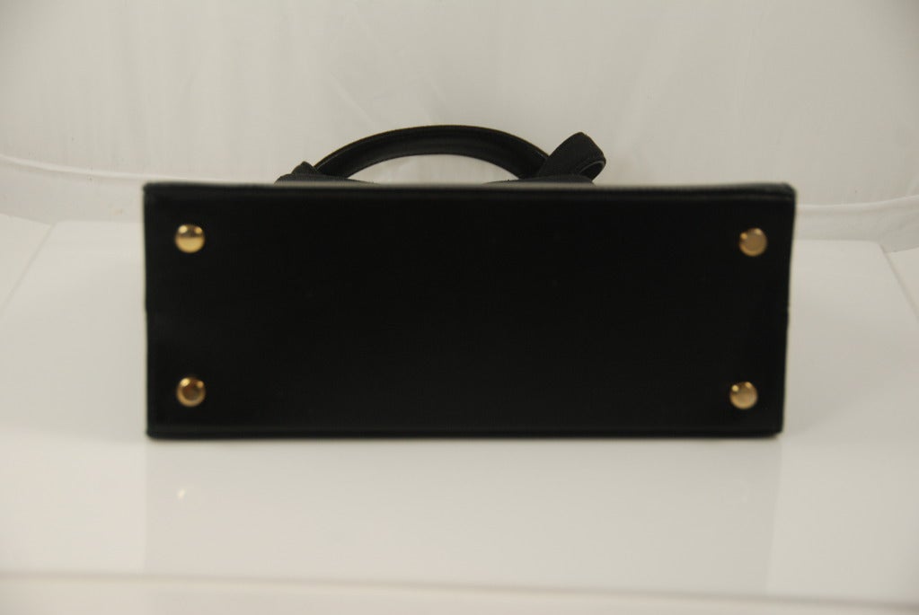Classic Black Leather Ferragamo Handbag In New Condition In New York, NY