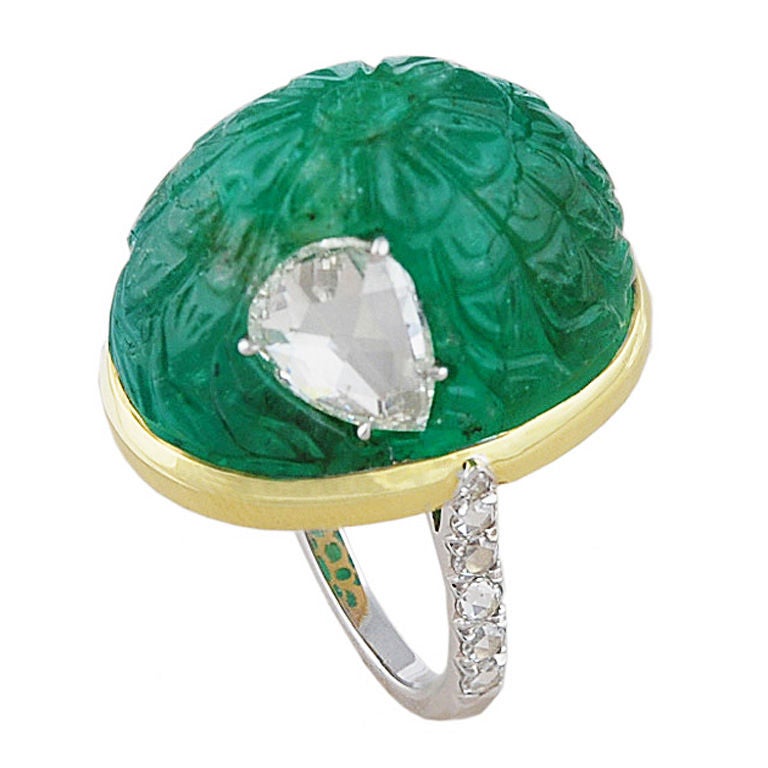 Carved Moghul Emerald Diamond Ring For Sale
