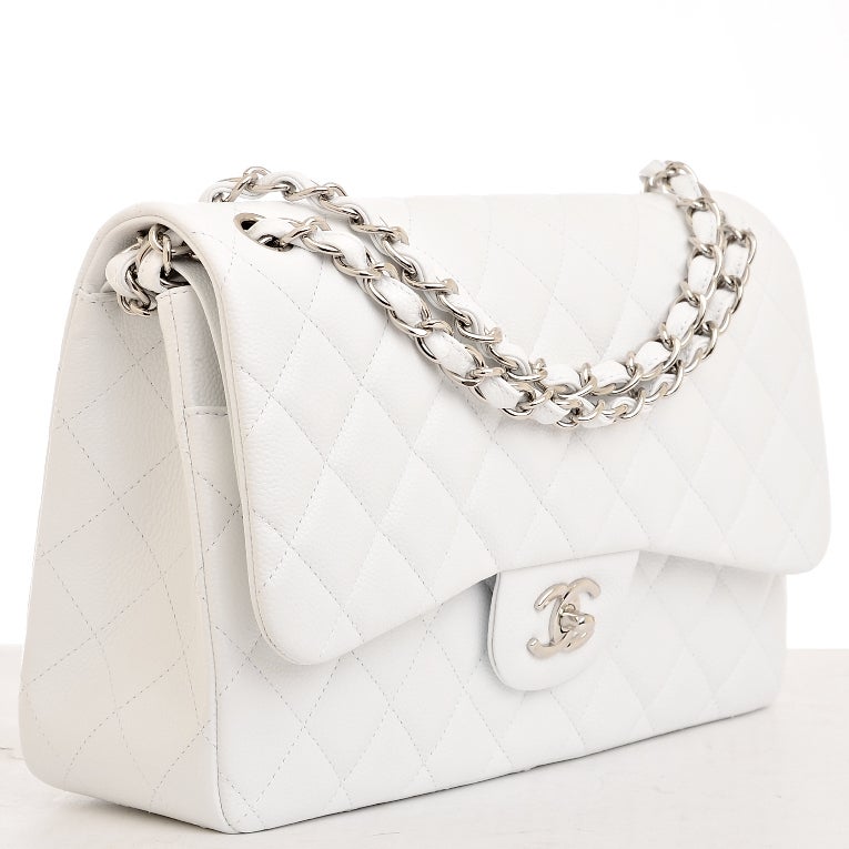 Chanel White Quilted Caviar Jumbo Classic 2.55 Double Flap Bag In New Condition In New York, NY
