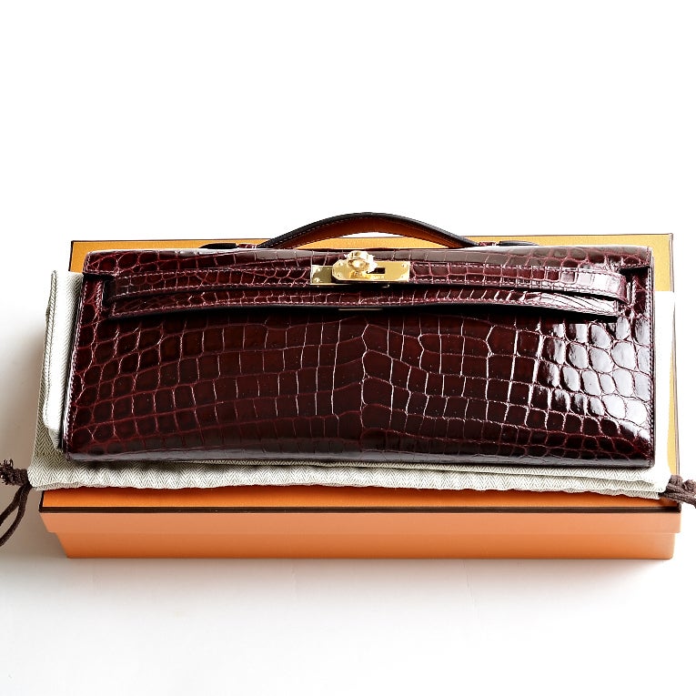 Hermes Bordeaux Shiny Niloticus Crocodile Kelly Cut with Gold Hardware 4