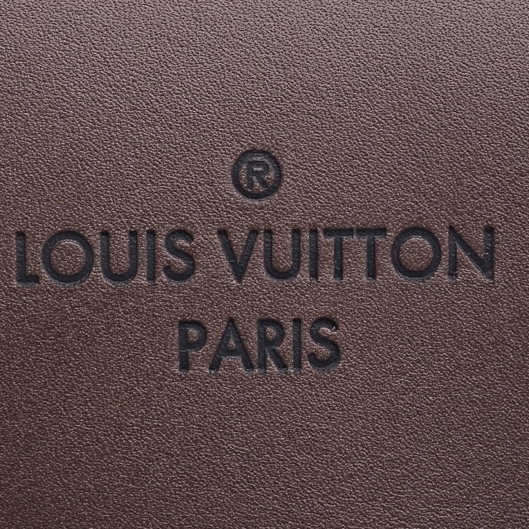 Louis Vuitton Gris Monogram Veau Cachemire W GM In New Condition In New York, NY