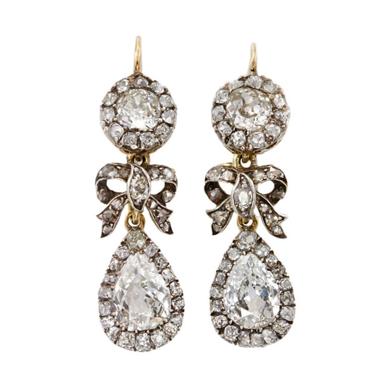 A Pair Of Early Victorian Diamond Drop Earrings For Sale