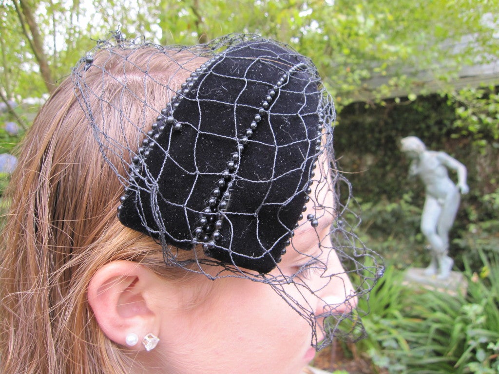 Bes-Ben black velvet beaded hat with veil unworn w tags 1