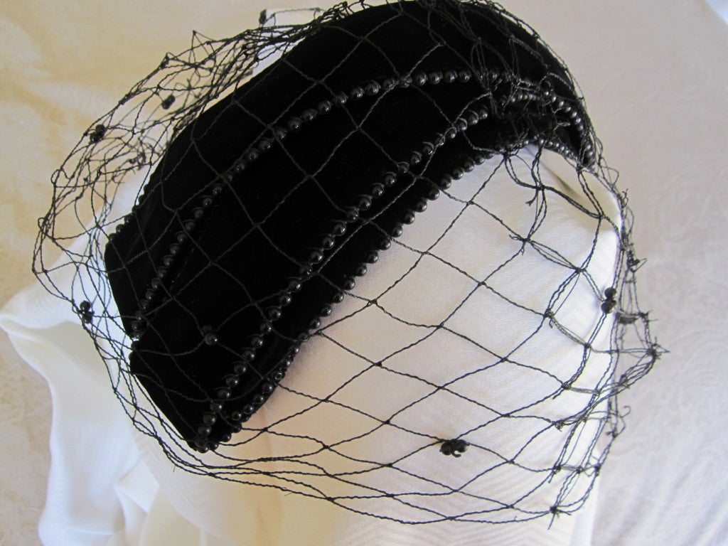 Bes-Ben black velvet beaded hat with veil unworn w tags 6