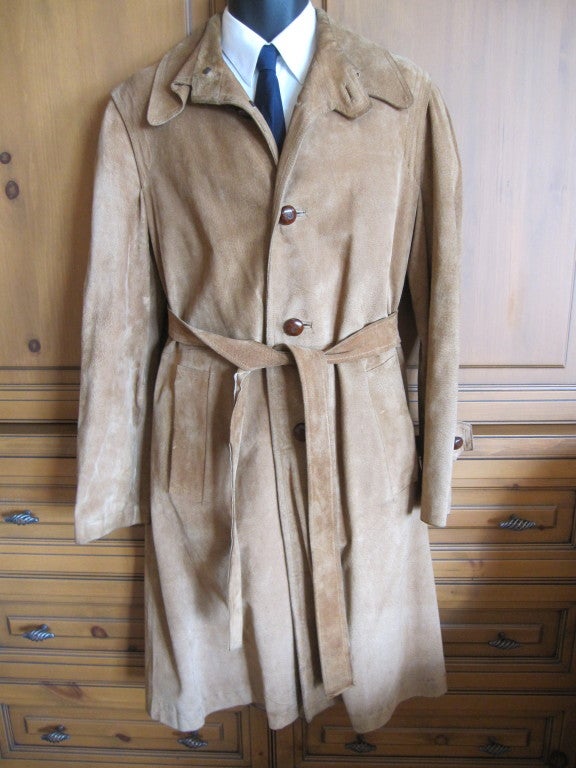 Gucci 1970's suede men's belted trench coat
Sz  42
Chest 42
Sleeve 25