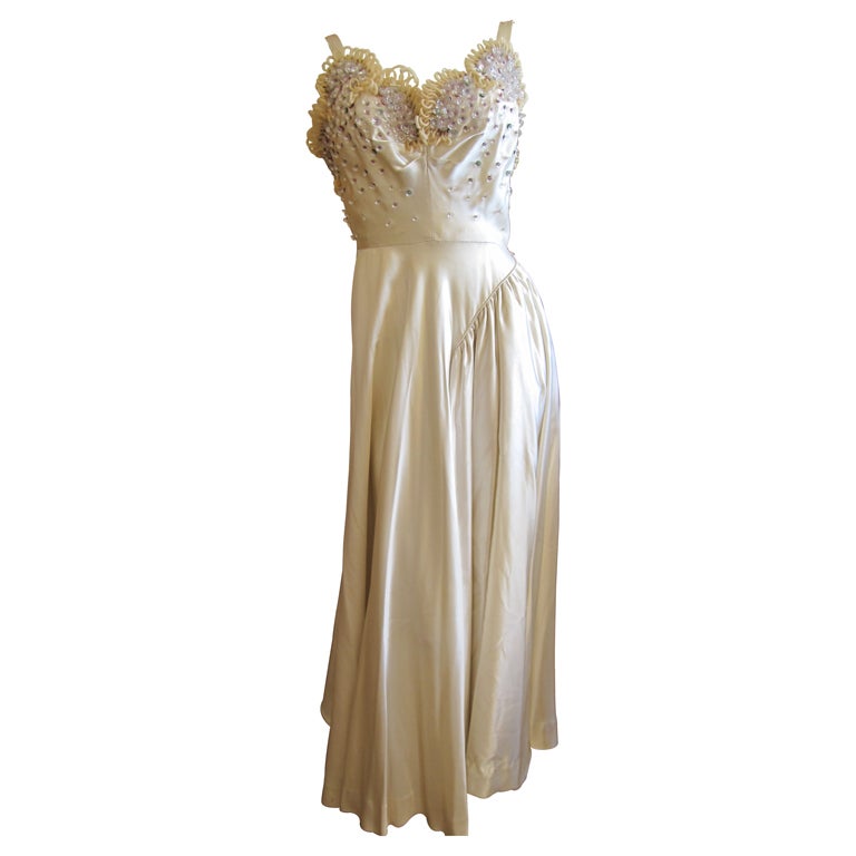 Nina Ricci 1950
 s Haute Couture silk dress with embelishments