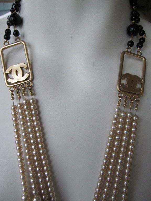 Chanel long graduating pearl necklace 1
