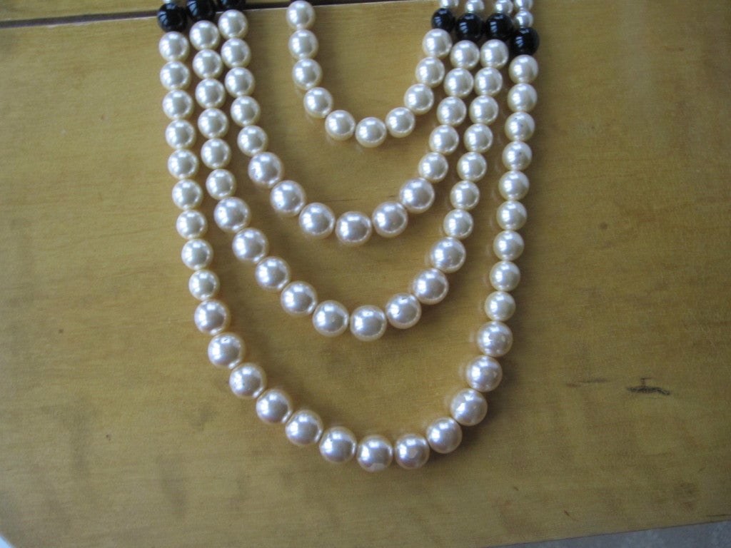 Chanel long graduating pearl necklace 3