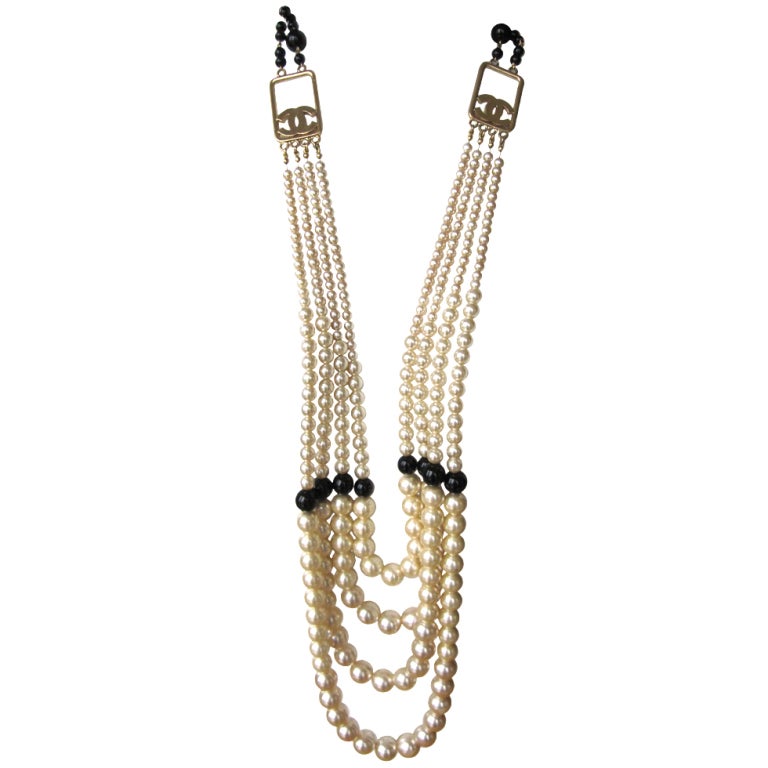 Chanel long graduating pearl necklace