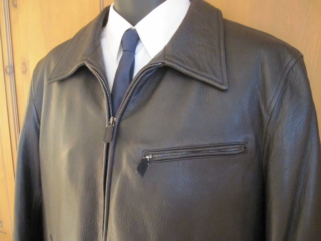 Gucci Tom Ford rare Sable lined leather jacket sz 42
Words can't begin to describe the luxury of this jacket

Sz  52 R  (US 42R)
Chest  46