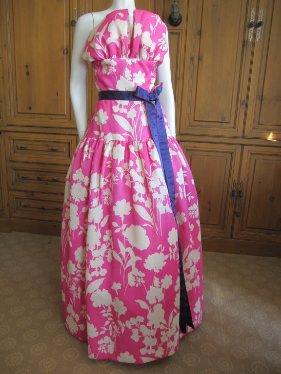 Arnald Scaasi hot pink silk  graphic floral belted gown