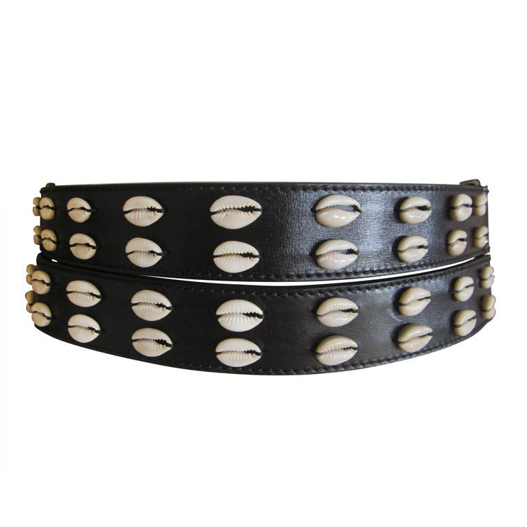 Azzedine Alaia concha shell black belt