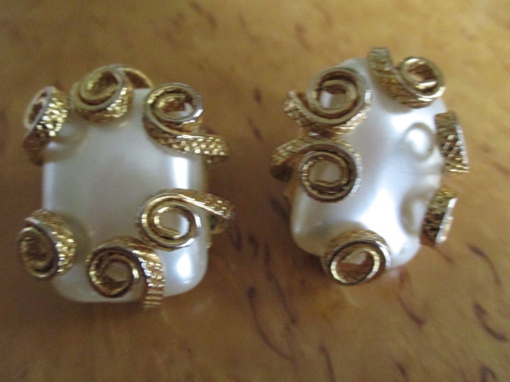 Women's Dominique Aurientis Gold Spiral Pearl Earrings