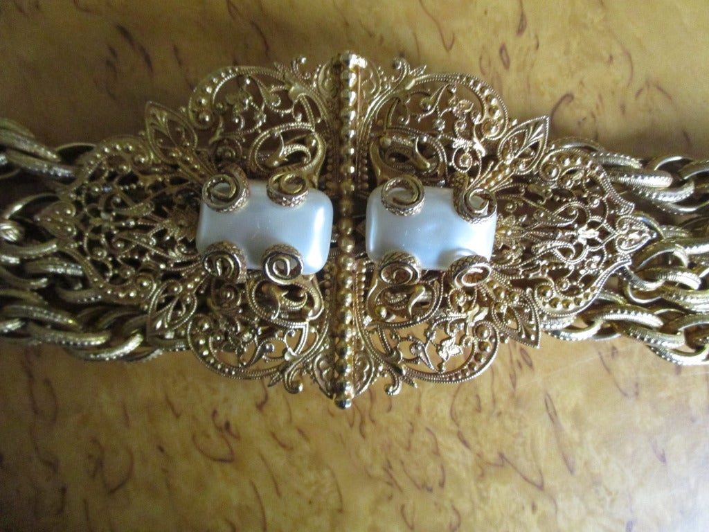 Dominique Aurientis Gold Filagree Chain Belt with Pearl Accents In Excellent Condition In Cloverdale, CA