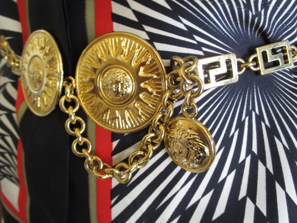 versace greek key flower necklace
