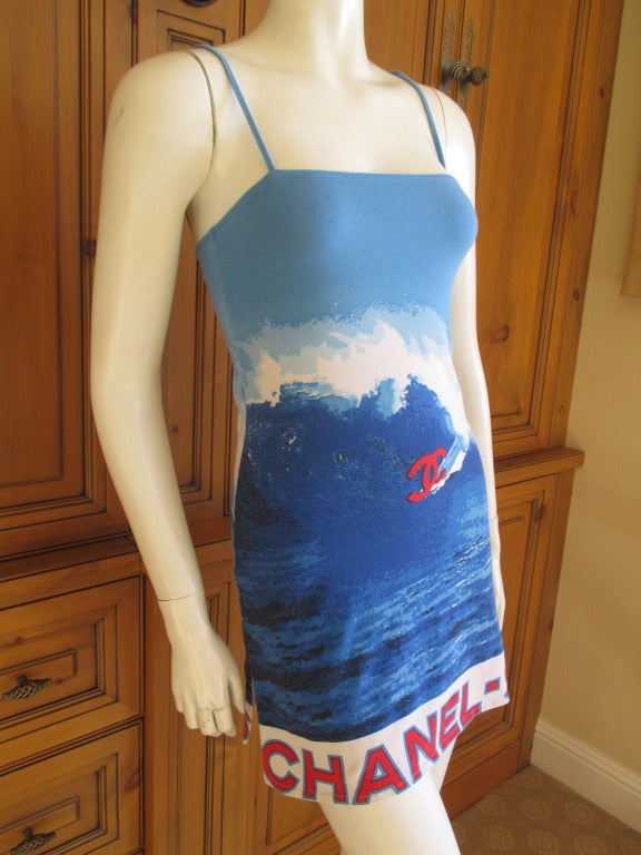 Chanel Spring 2002 Surf Wave Cotton Dress 
sz XS
No size tag, it is  appx Sz 34-36
There is a lot of stretch in the fabric, so I give un stretch and stretched measurements
Bust 26