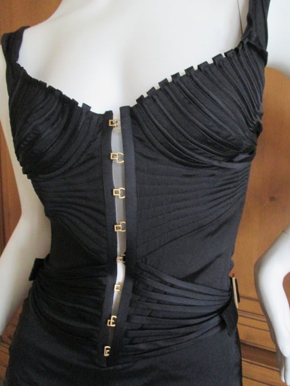 Gucci by Tom Ford Black Super Sexy Silk Dress with Corset Top and Cowl Back
*Size tags removed - looks like a size 32-34 (US 2 - 4)

as seen on Sarah Jessica Parker (Steven Meisel) in Tom Ford Book 

Bust 30