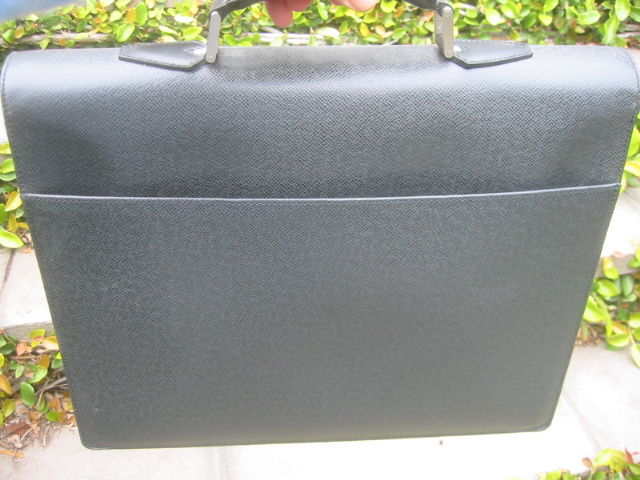 Louis Vuitton Taiga Robusto Black Leather Breifcase 5