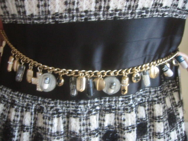 box belt necklace