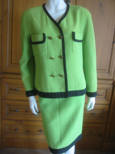 Chanel charming vintage neon green suit with black trim 42 2