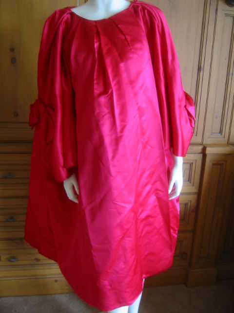 Norell 1950's Dramatic Fucia Silk Opera Coat/Cape 3