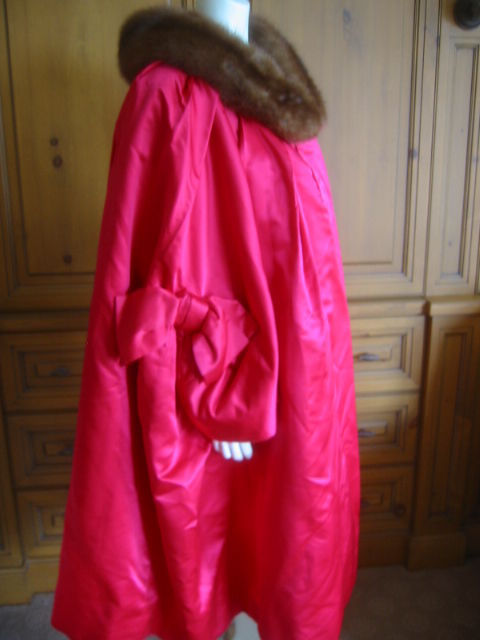 Norell 1950's Dramatic Fucia Silk Opera Coat/Cape 4