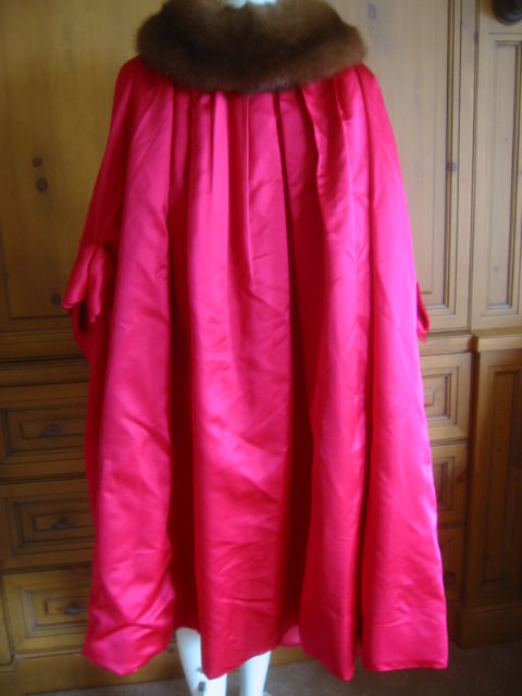 Norell 1950's Dramatic Fucia Silk Opera Coat/Cape 5