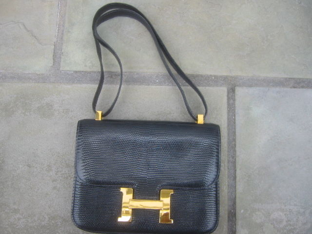 Elegant midnight blue Constance Bag from Hermes.<br />
Deep Blue almost appears black.<br />
This is an exquisite bag, apparently rarely if ever used.<br />
9' x 7