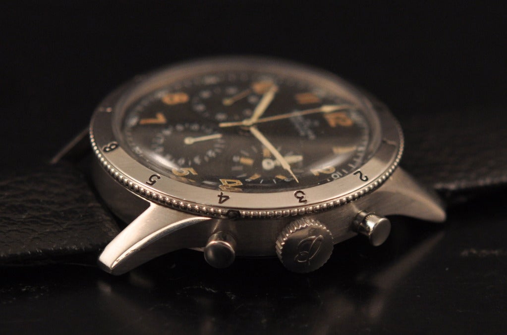 A rare stainless steel Breitling chronograph wristwatch with manual-wind calibre Venus 178 movement.