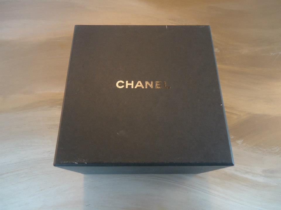 Chanel J12 Diamond Dial Black Watch 2