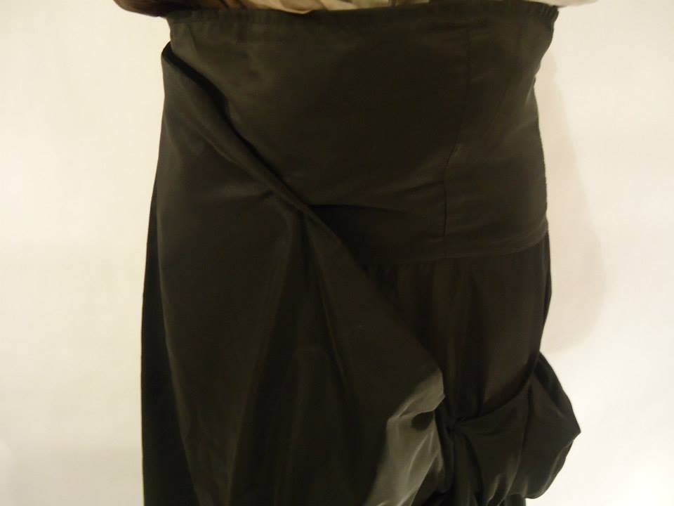 Galline Regine Black Silk Full Skirt Size 42 (It) In Excellent Condition In Gazzaniga (BG), IT