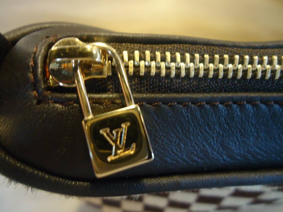 2001 Louis Vuitton Damier Sauvage calf hair tiger handbag In New Condition In Gazzaniga (BG), IT