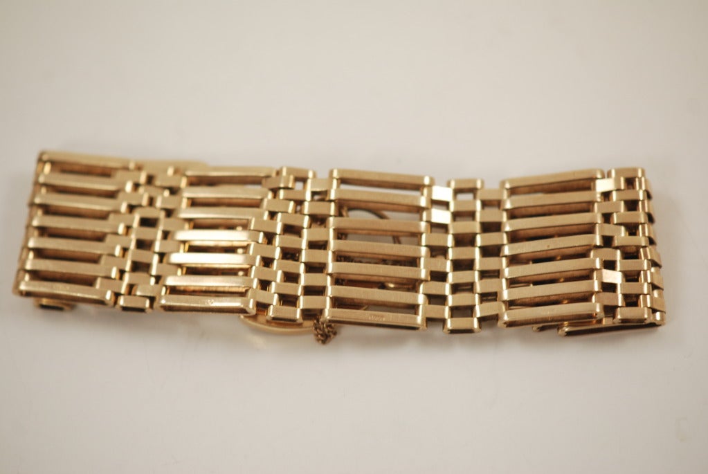 Edwardian English Gold Gate Link Bracelet with Heart Lock Clasp