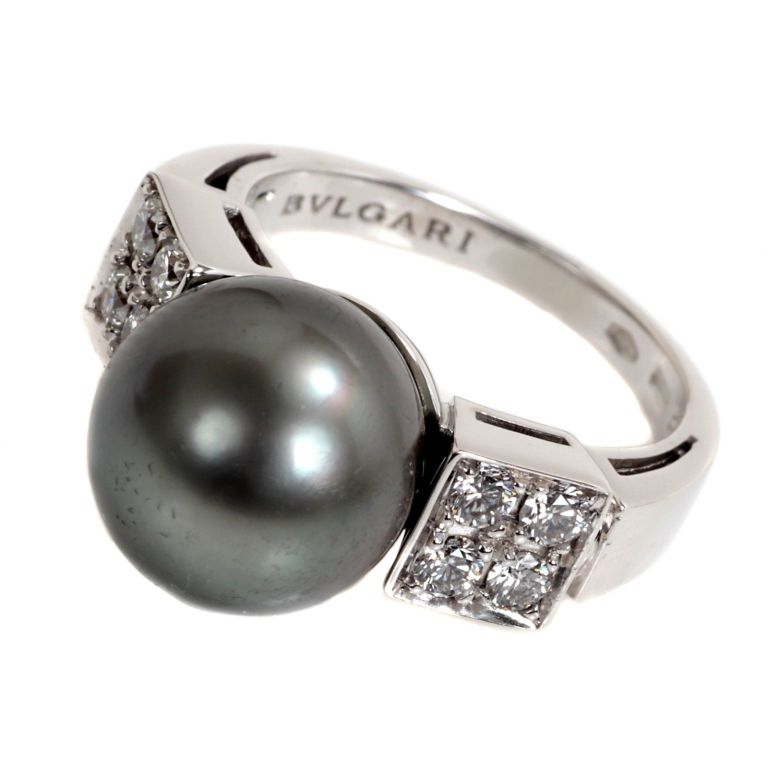 Bulgari Lucea Pearl Diamond White Gold Ring at 1stDibs