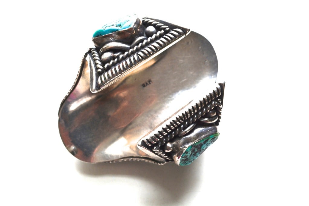 1970s Turquoise and Sterling Navajo Cuff In Excellent Condition In Litchfield County, CT