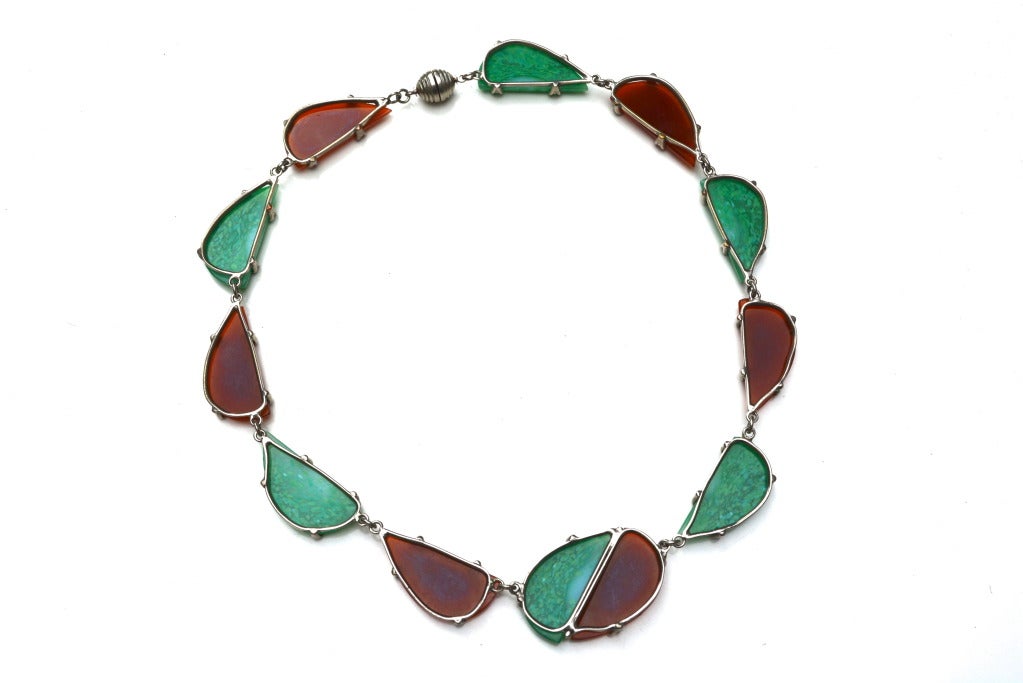 Fine Machine Age 20s Glass Necklace