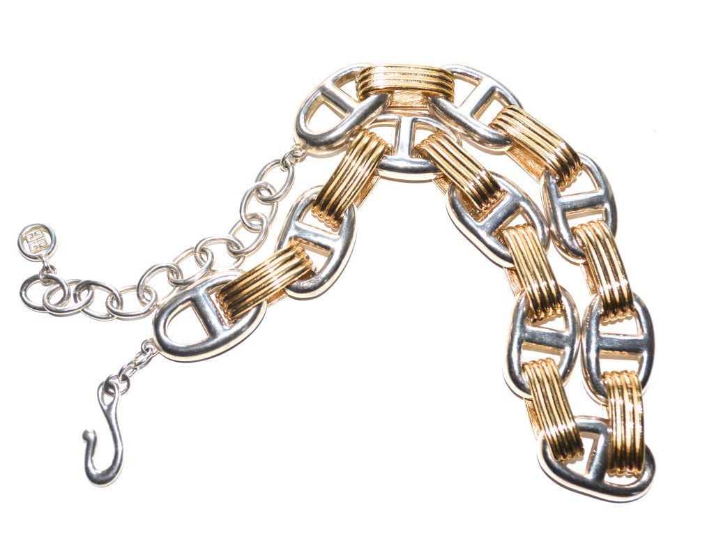 Women's Givenchy Chunky Chain Link Necklace