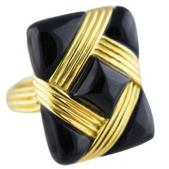 Lipten  Gold Onyx Ring Fluted Ribbons Superb!