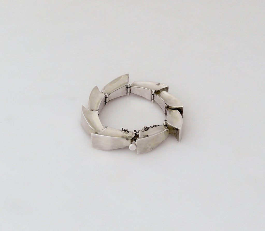 Antonio Pineda Taxco .970 Silver Modernist Bracelet In Excellent Condition For Sale In New York, NY