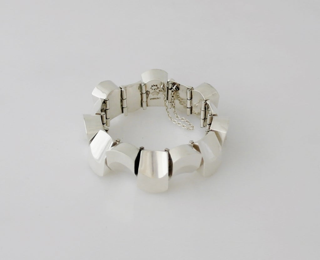 1960s Antonio Pineda Iconic .970 Silver Modernist Bracelet  In Excellent Condition For Sale In New York, NY